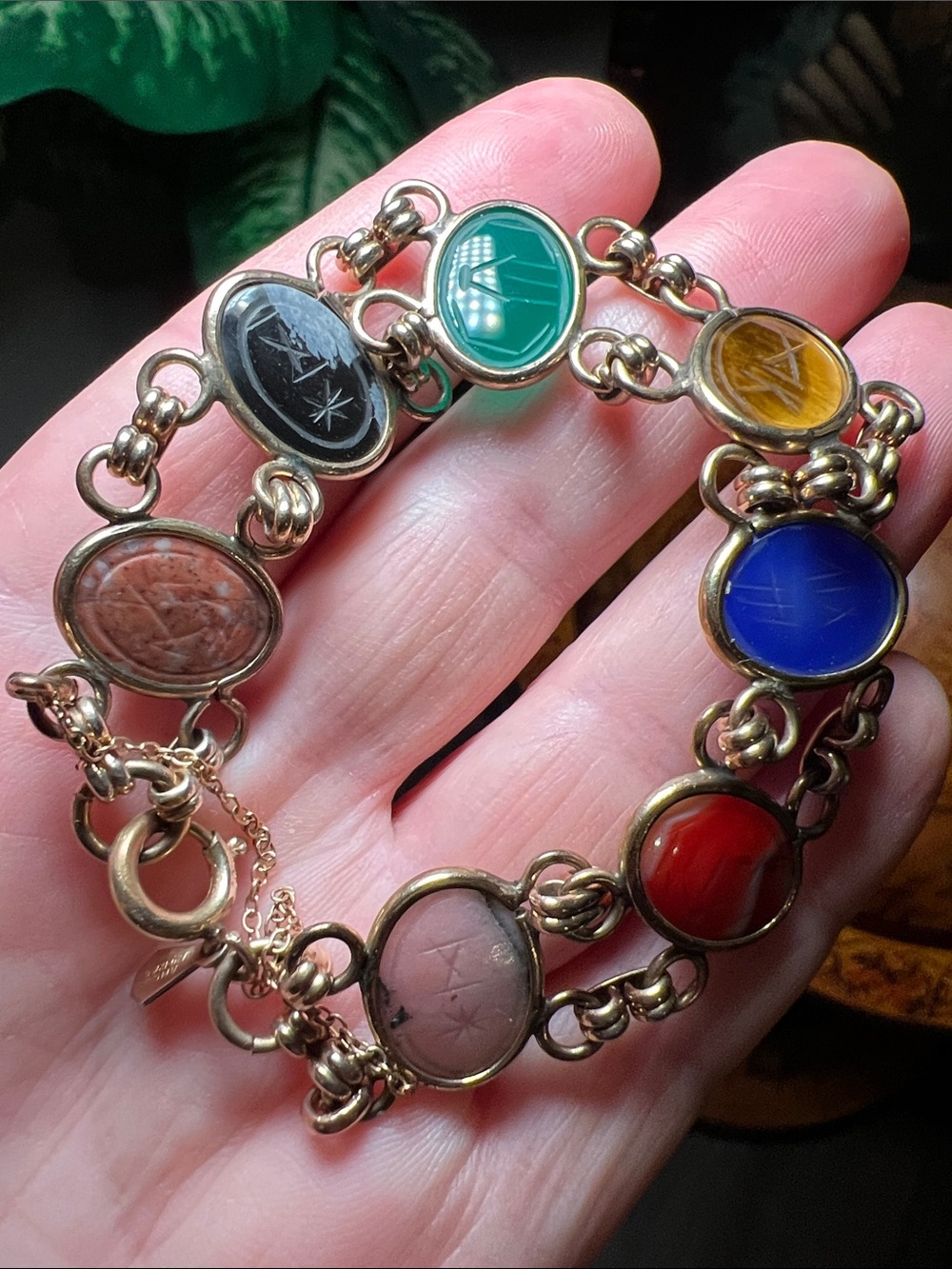 Vintage Amco Signed 12k Gold Filled Multi Gemstone Carved Scarab Bracelet - Picture 8 of 15